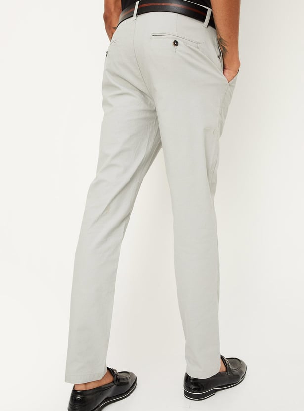 Men Solid Slim Fit Chinos