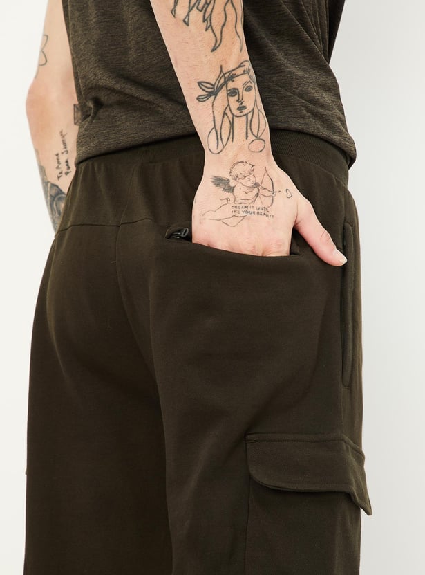 Men Solid Athleisure Cargo Joggers