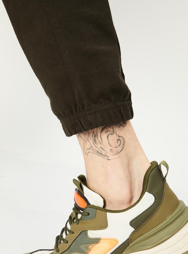 Men Solid Athleisure Cargo Joggers