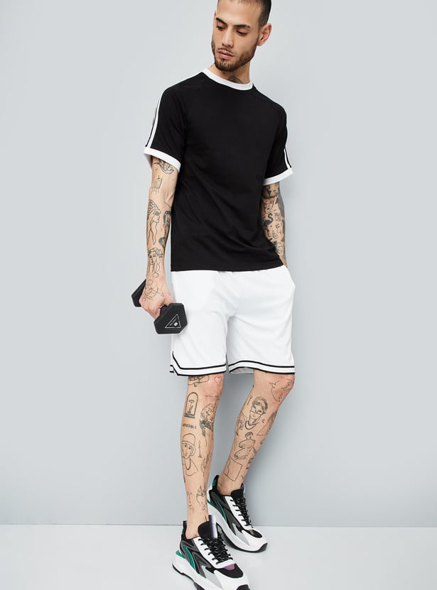 Men Athleisure Knit Shorts with Contrast Trim