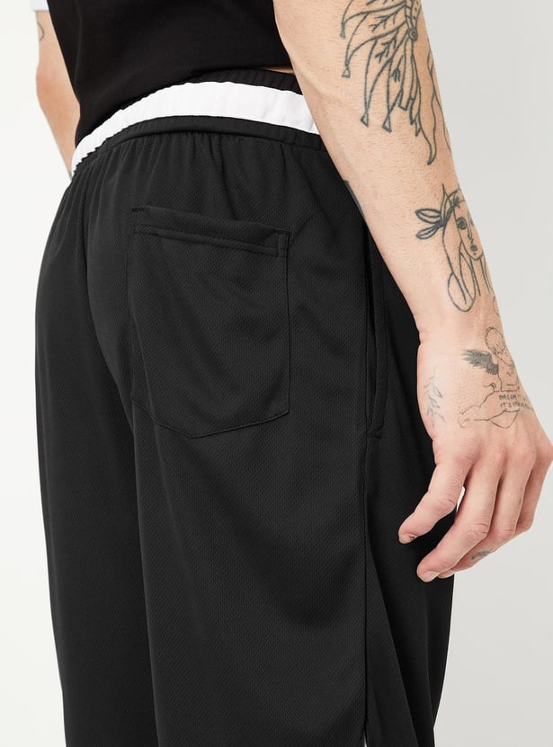 Men Athleisure Knit Shorts with Contrast Trim