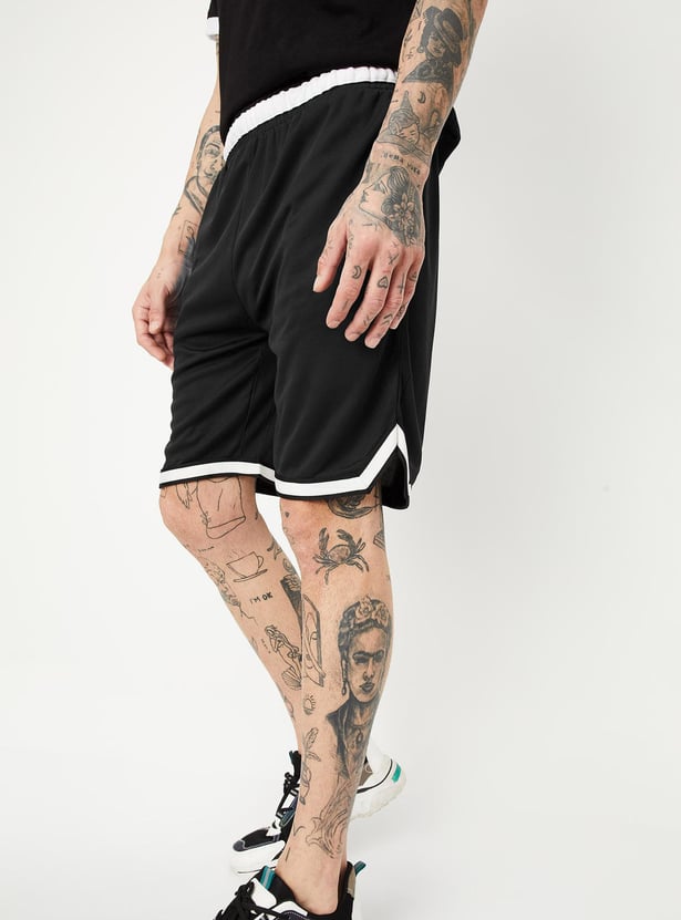 Men Athleisure Knit Shorts with Contrast Trim