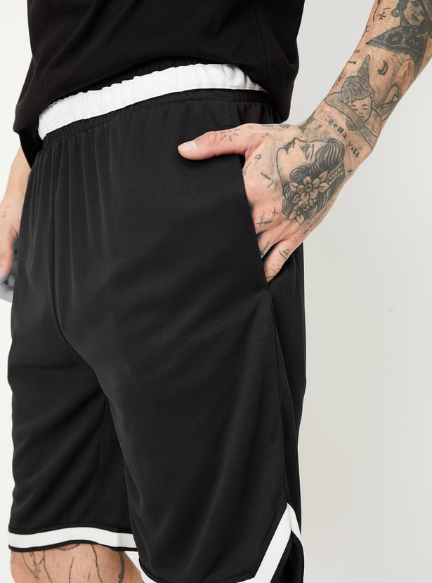 Men Athleisure Knit Shorts with Contrast Trim