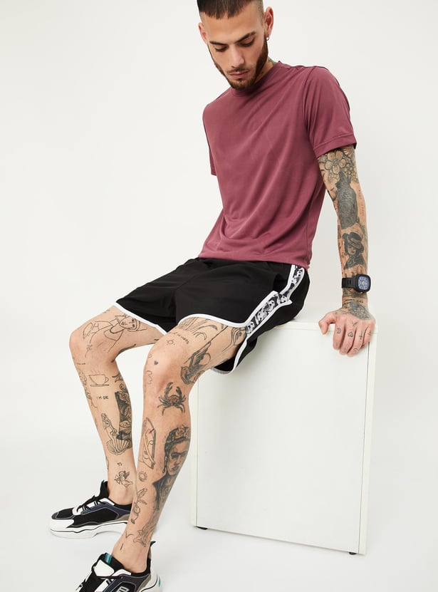 Men Printed Side Panel Active Shorts