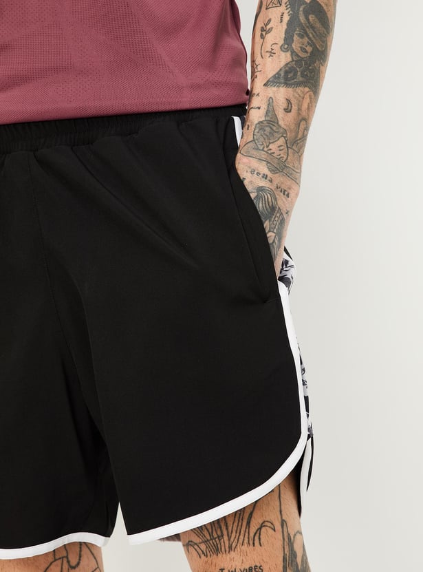 Men Printed Side Panel Active Shorts