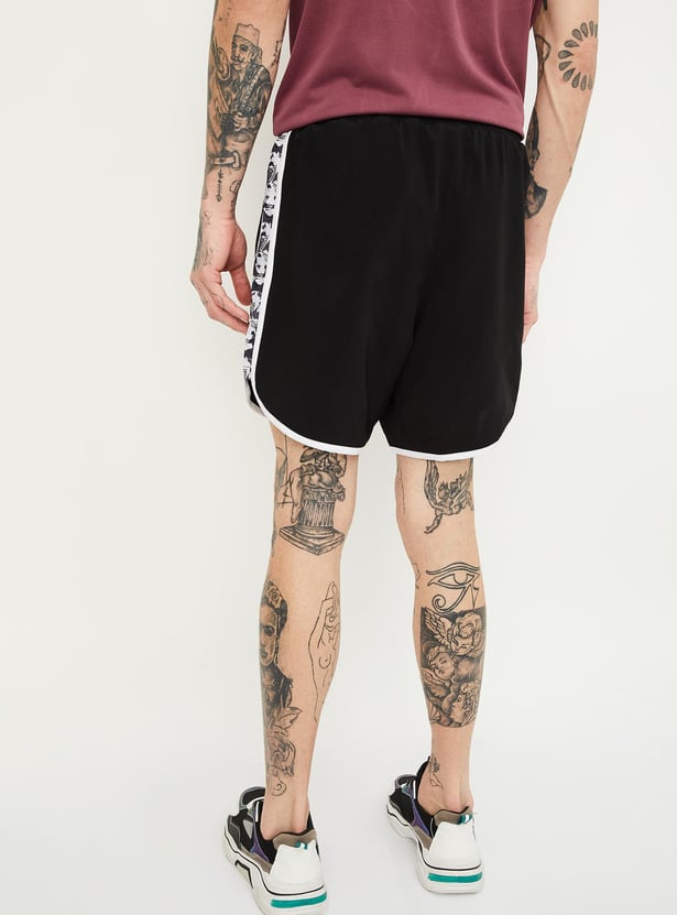 Men Printed Side Panel Active Shorts