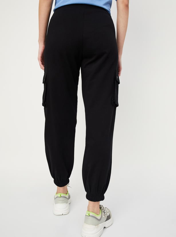 Women Solid Athleisure Cargo Joggers