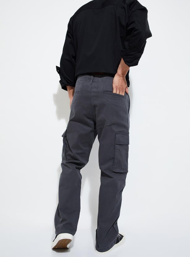 URB_N Men Relaxed Fit Cargo Trousers