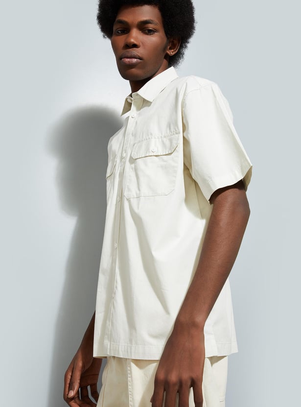URB_N Men Relaxed Fit Solid Flap Pocket Shirt