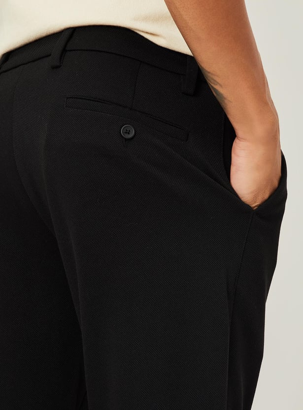 Men Solid Slim Fit Chinos