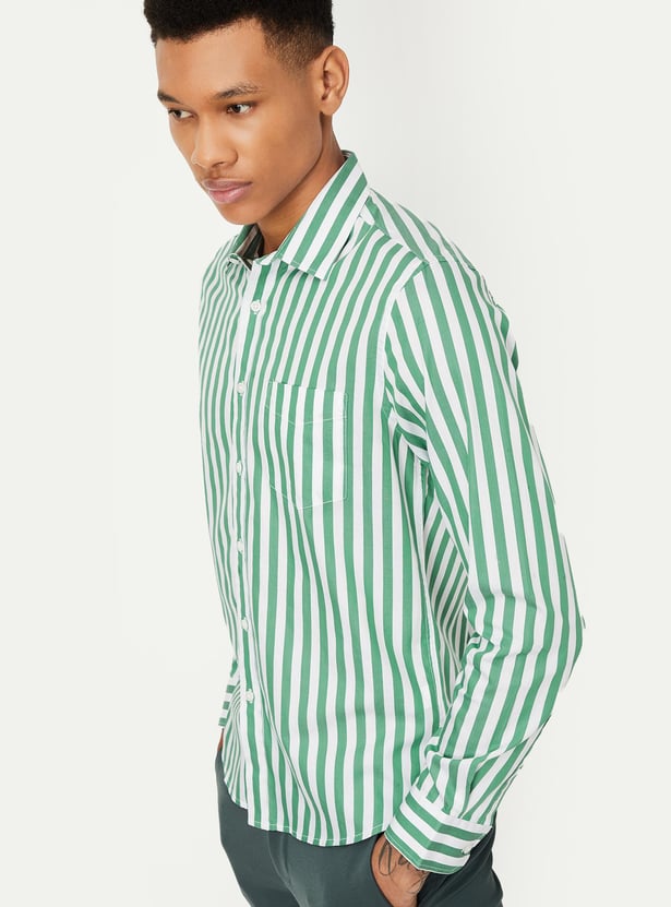 Men Regular Fit Striped Casual Shirt