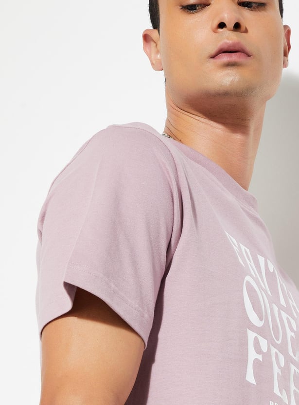 URB_N Men Regular Fit Typographic Printed T-shirt