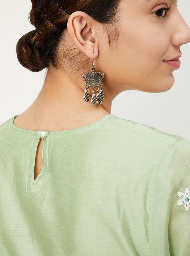 Women Embroidered Kurta Set with Dupatta