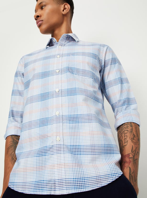 Men Regular Fit Checked Casual Shirt