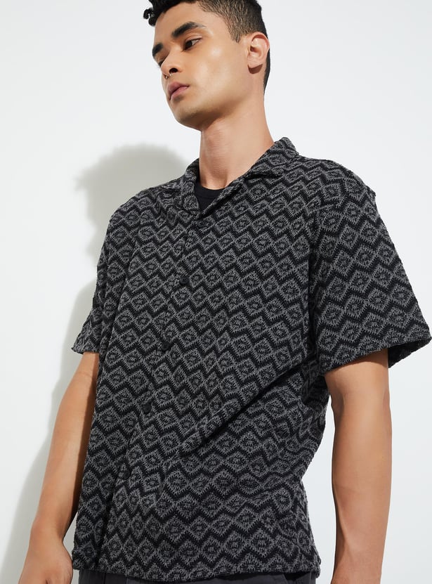 URB_N Men Regular Fit Crochet Resort Shirt