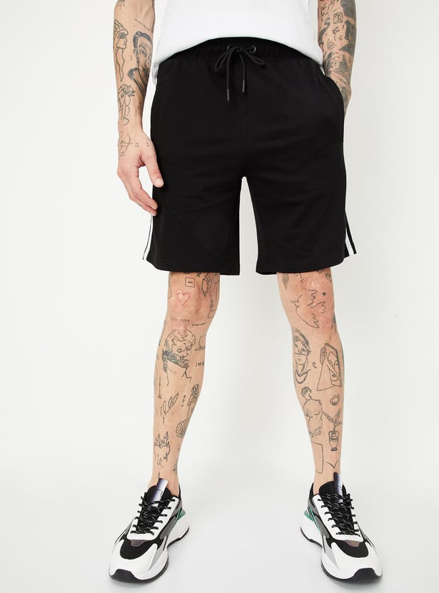 Men Side Striped Sports Shorts