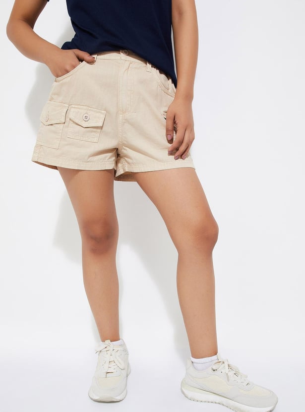 URB_N Women Solid Cargo Shorts