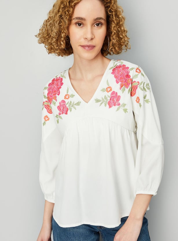 Women Floral Embroidered Tunic