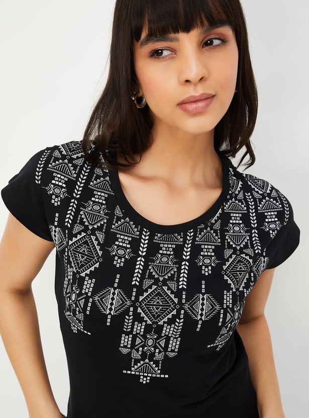 Buy Women Printed Extended Sleeve Tshirt Online at just Rs. 399.0