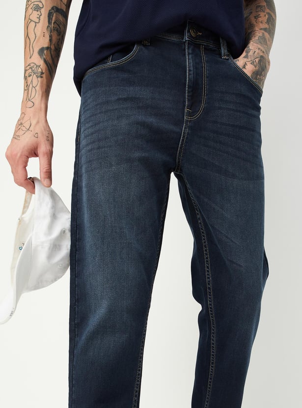 Men Carrot Fit Washed Jeans