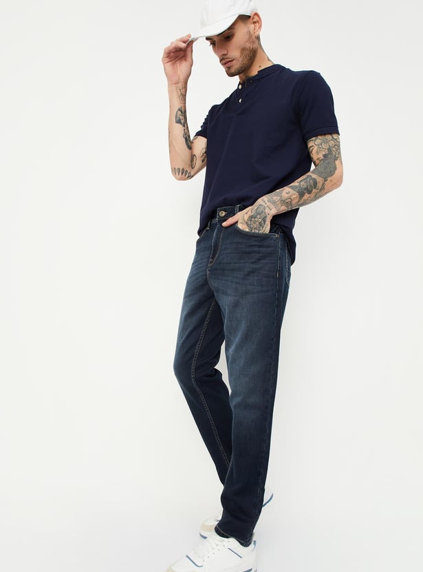 Men Carrot Fit Washed Jeans