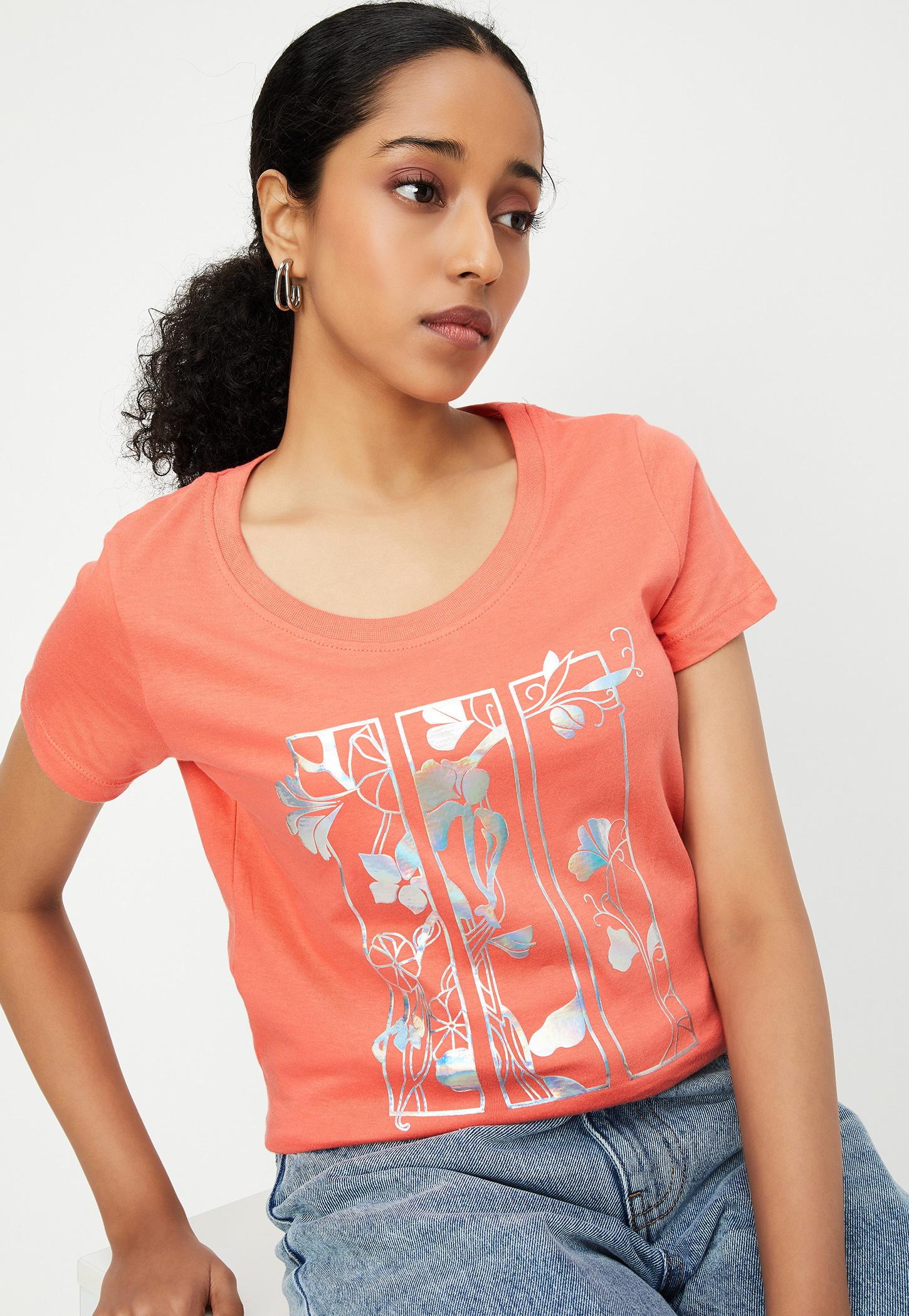 Women Metallic Printed T-shirt-picture-51