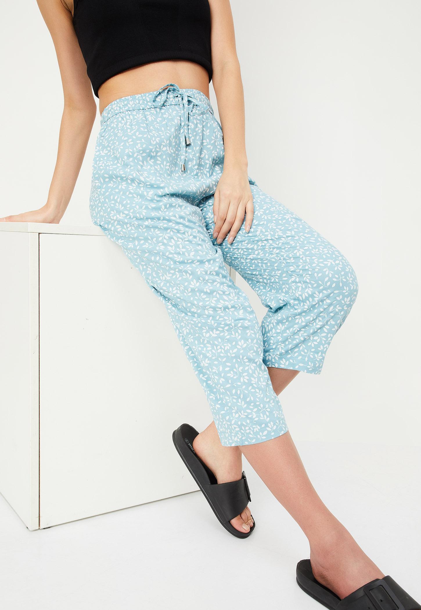 Women Floral Printed Woven Capris-picture-11