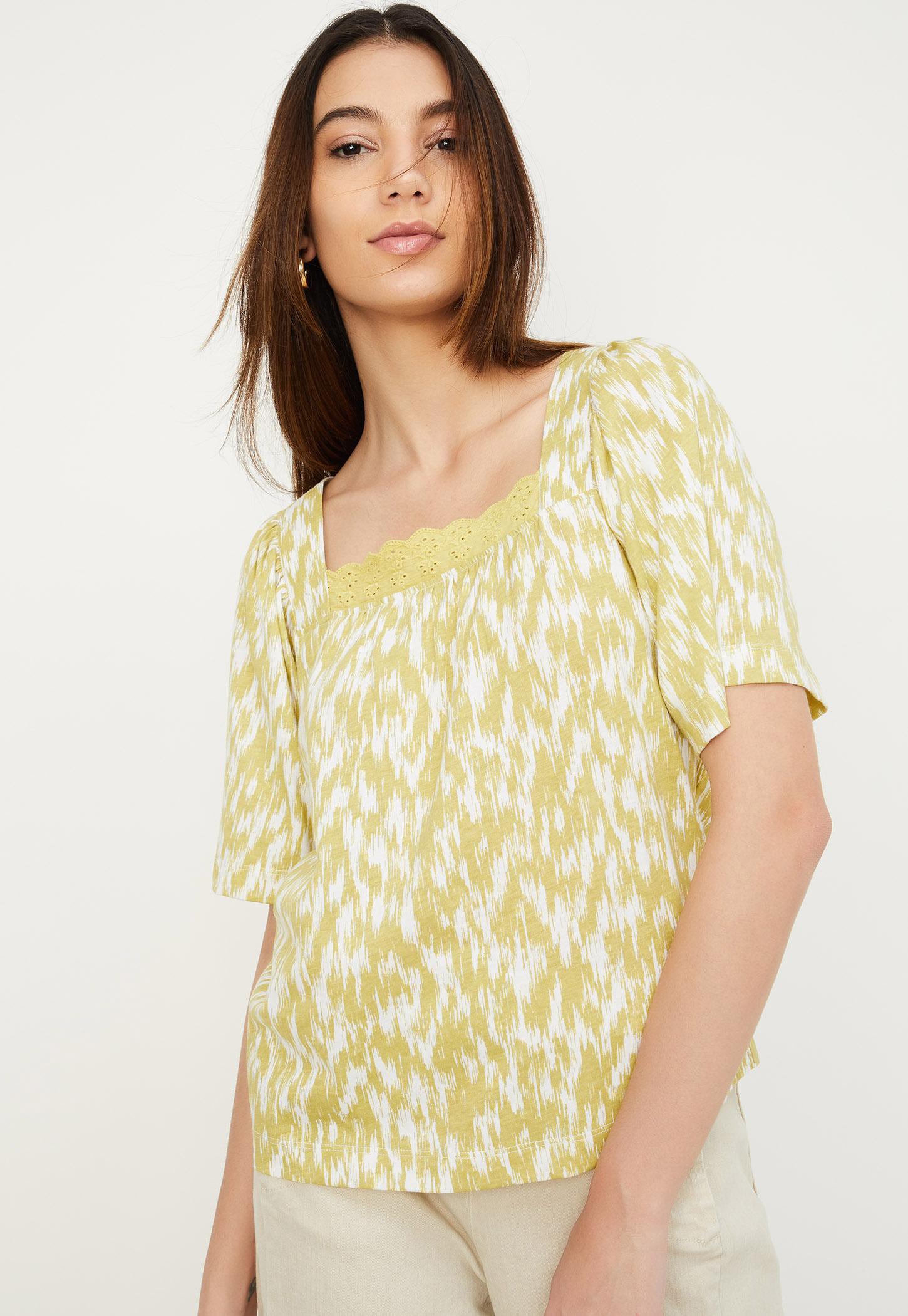 Women Printed Puffed Sleeve Top-picture-25